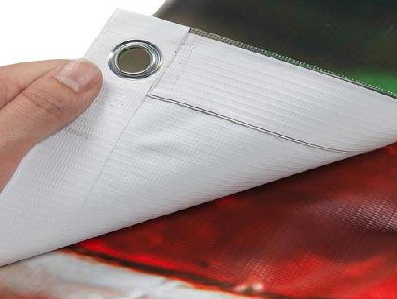 砚山喷绘和刀刮布的工艺区别。